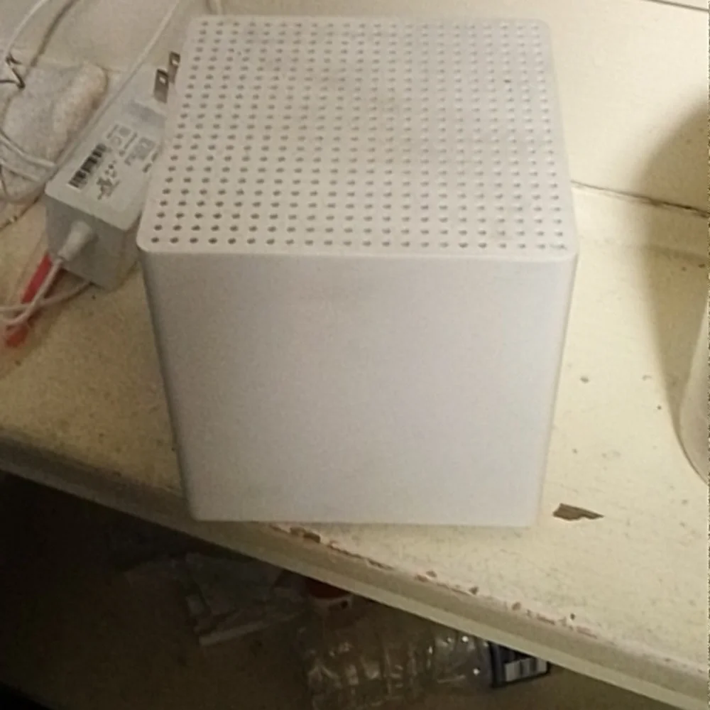 Tracfone wireless 4g home Wi-Fi hotspot box